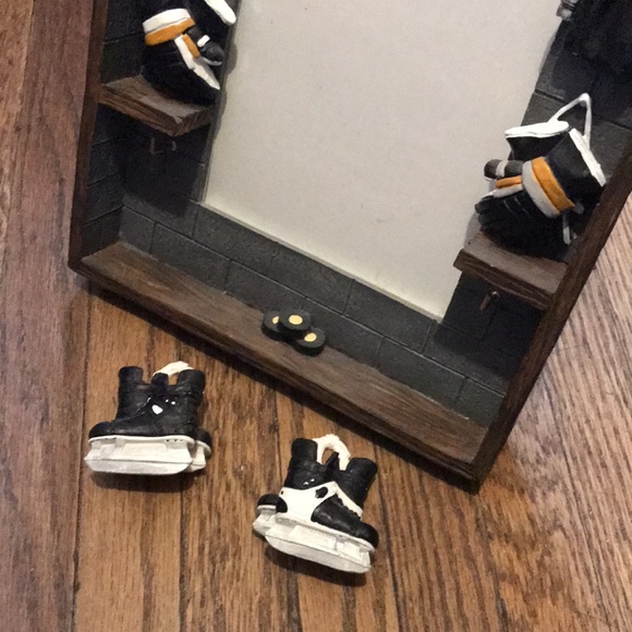 Pittsburgh Penguins wood/ceramic picture frame - Picture 4 of 9